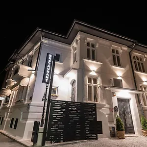 Bed & Breakfast George&dragon, Boekarest