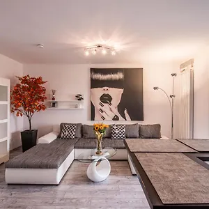 Apartment 2-room Penthouse Plaza P1