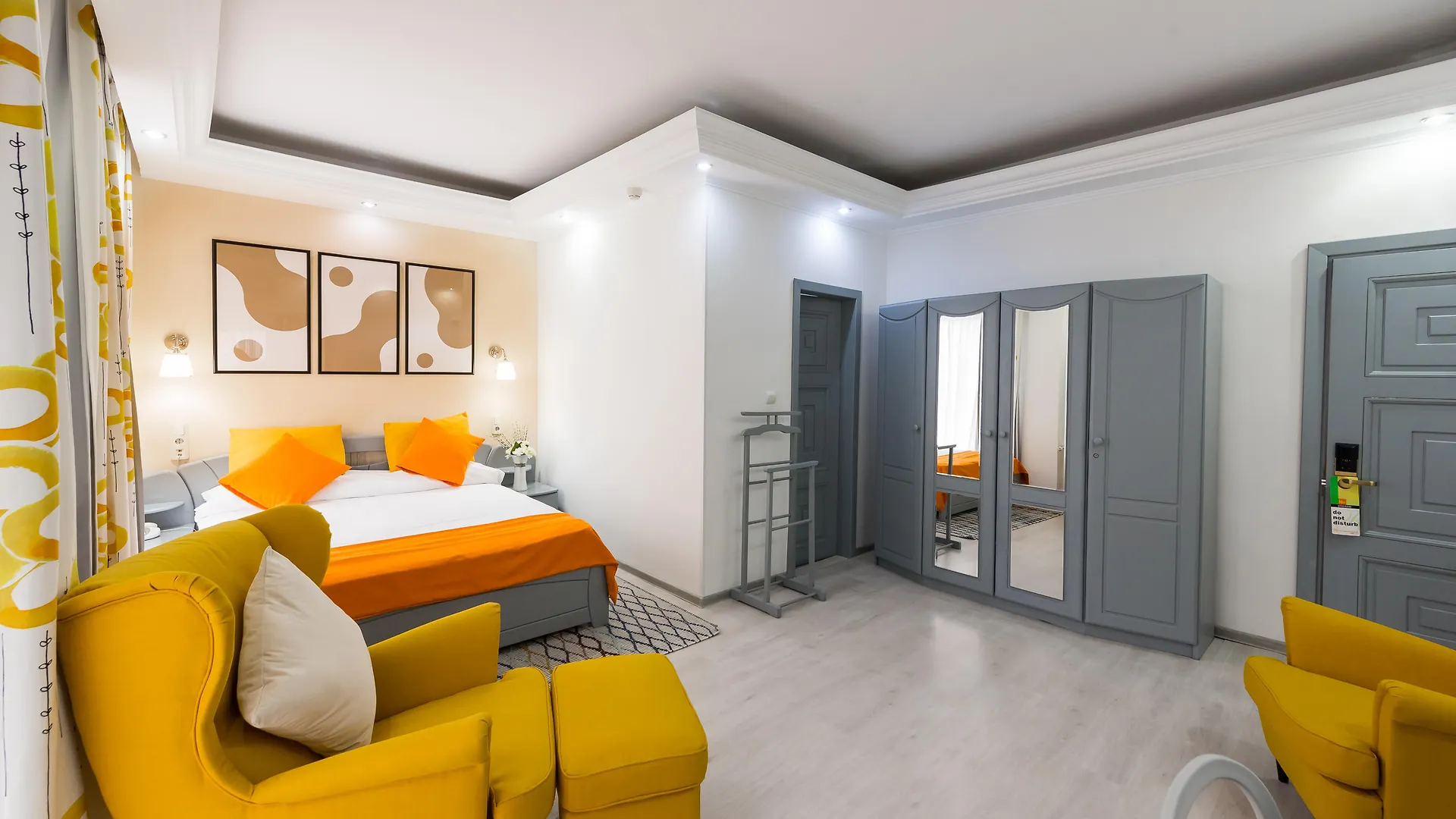 Relax Comfort Suites Hotel Bucarest 3*,  Romania