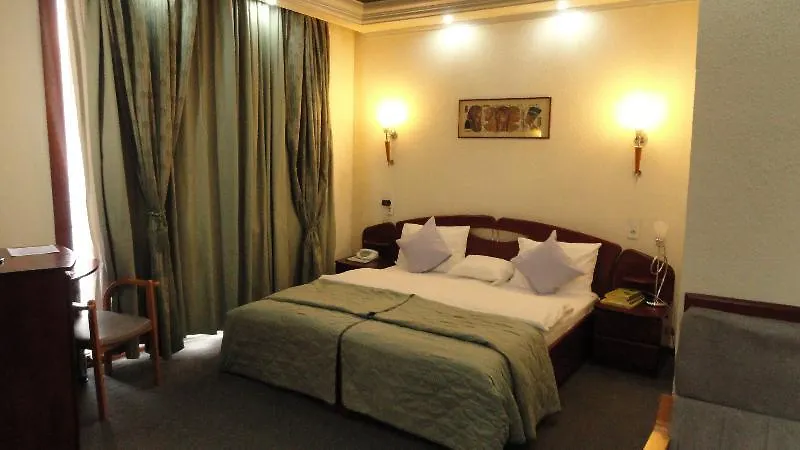 Relax Comfort Suites Hotel Bucarest 3*,  Romania