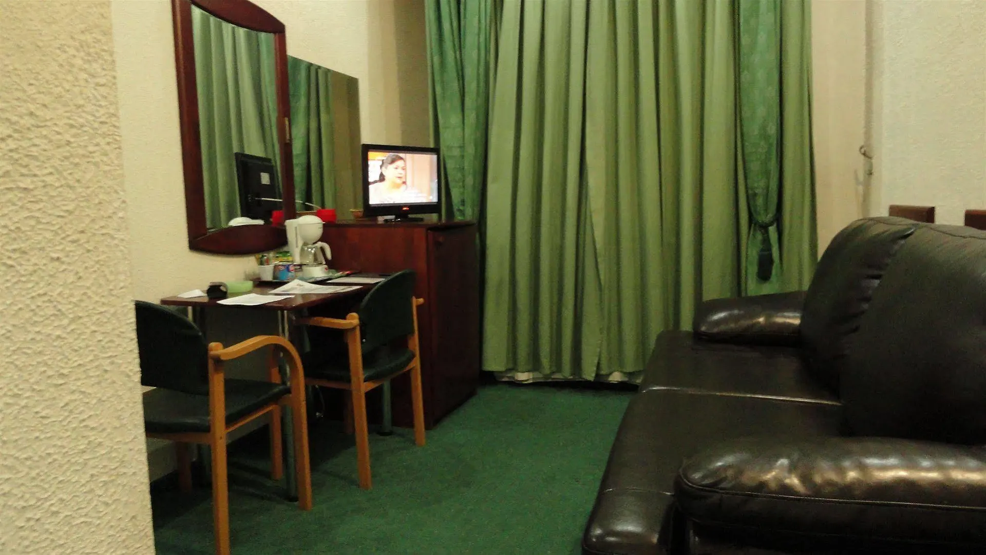Relax Comfort Suites Hotel Bucharest