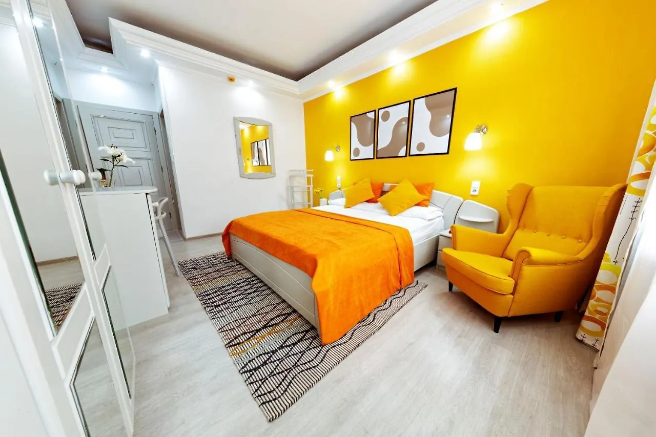 Relax Comfort Suites Hotel Bucharest 3*,